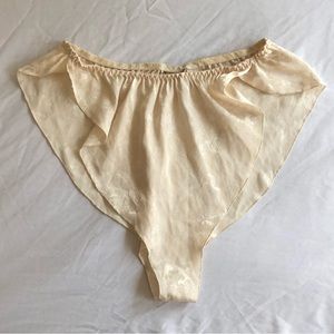Vintage Victoria’s Secret satin High Leg Cheeky shiny Panties shorts Sz M